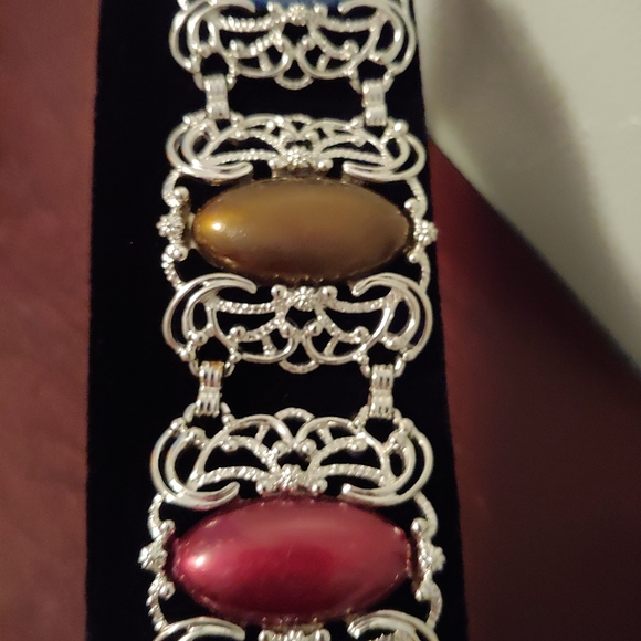 Vtg  Sarah Coventry "Carousel" Bracelet - Picture 4 of 6